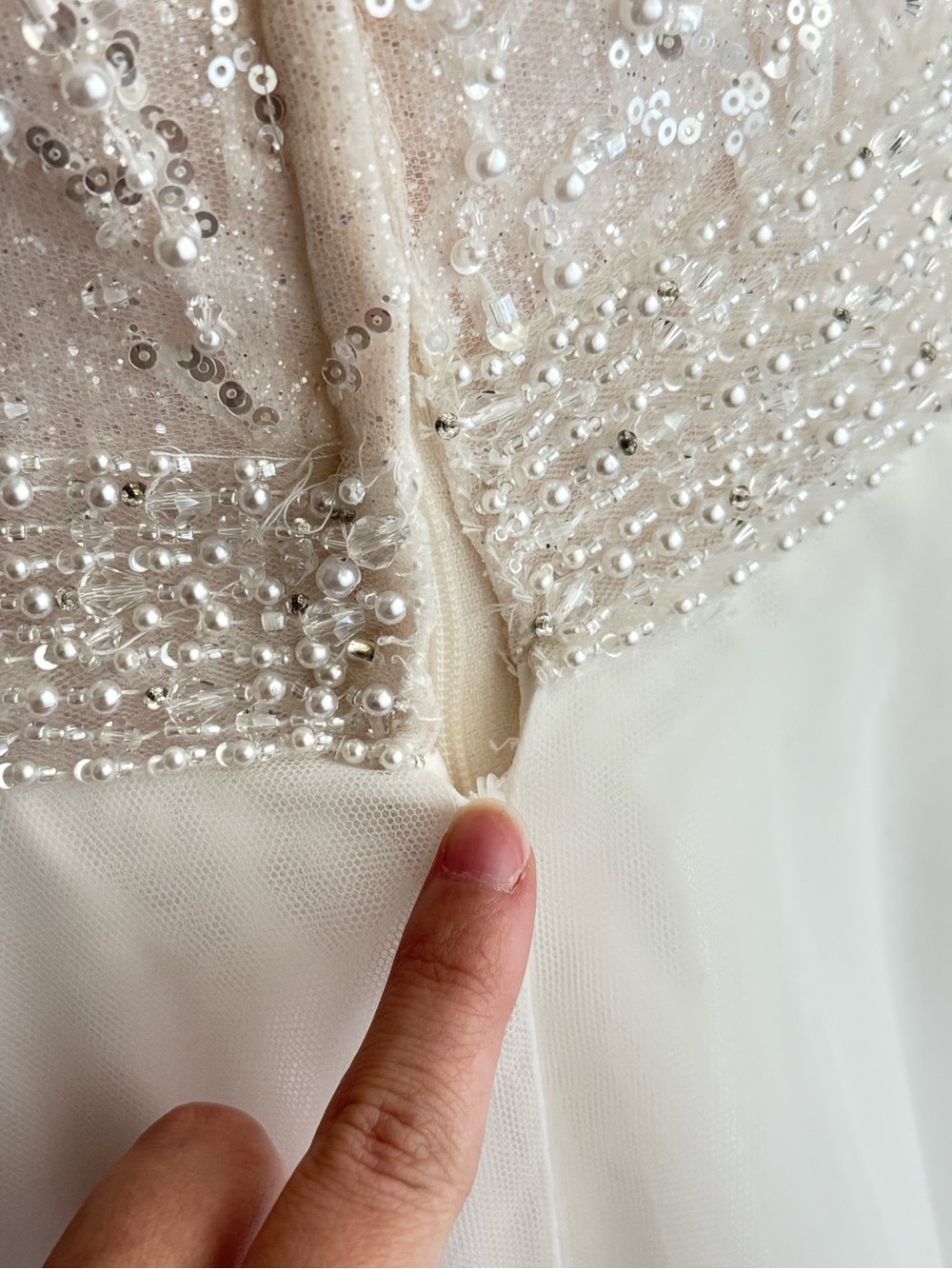 Ronald Joyce Off The Shoulder Tulle ALine Gown - Sample Dress size 6 - Picture 11 of 14